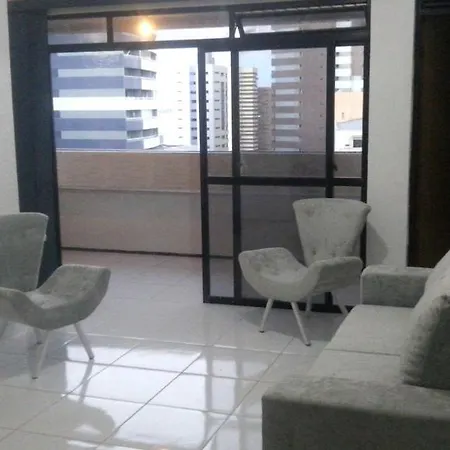 Flat Iracema Beach